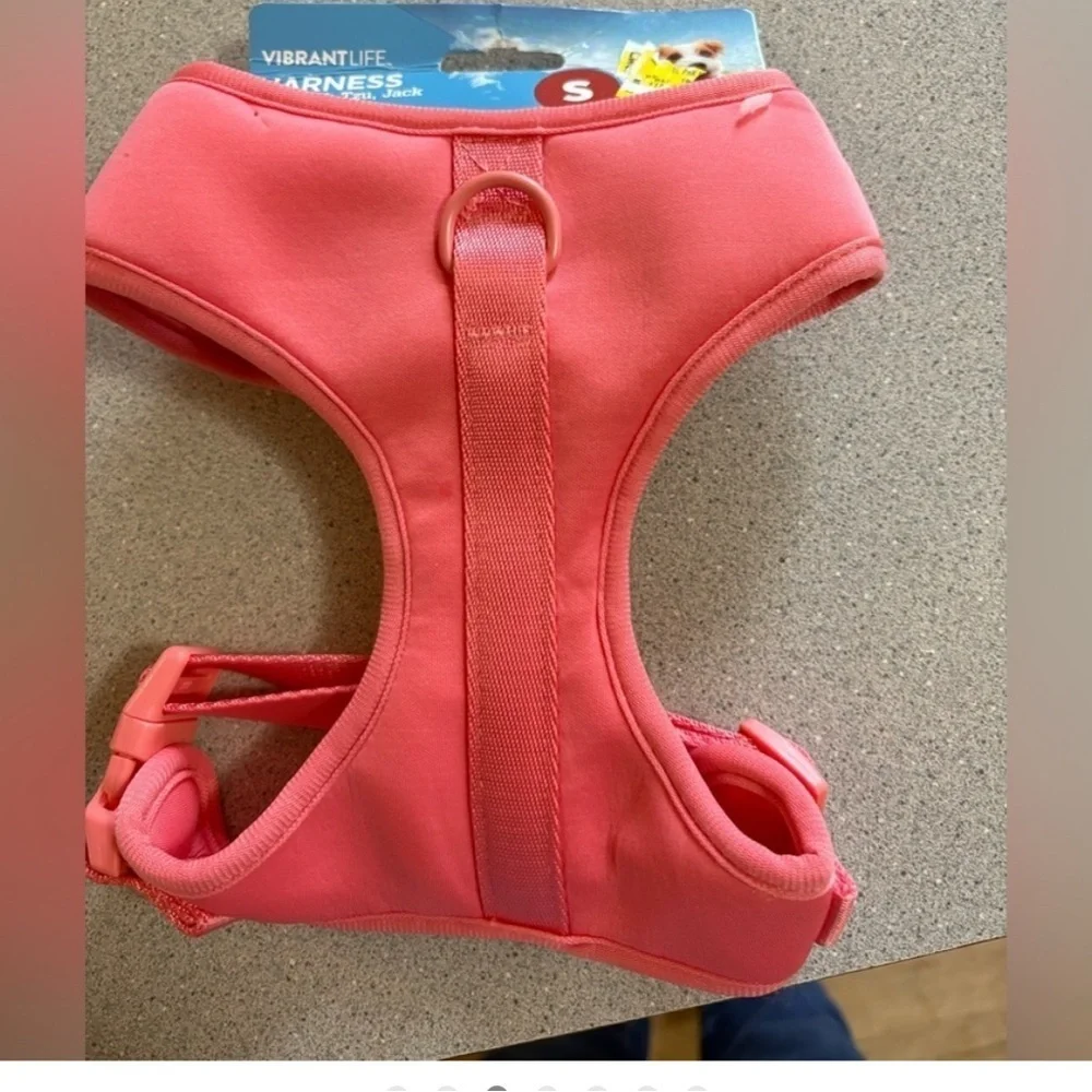 New Small  Vibrant Pink Pet Harness Adjustable straps  Comfortable padding